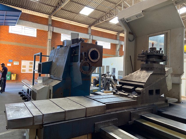 Torno Horizontal Romi – Barramento estendido